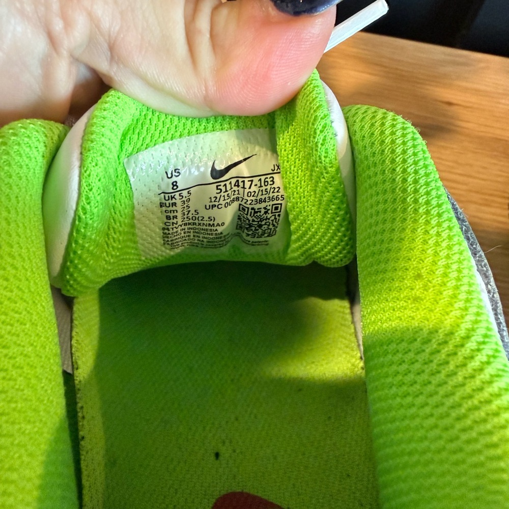 Nike Air Max Sneakers White Gray Neon Green Pink Women’s Size 8 - Picture 6 of 7